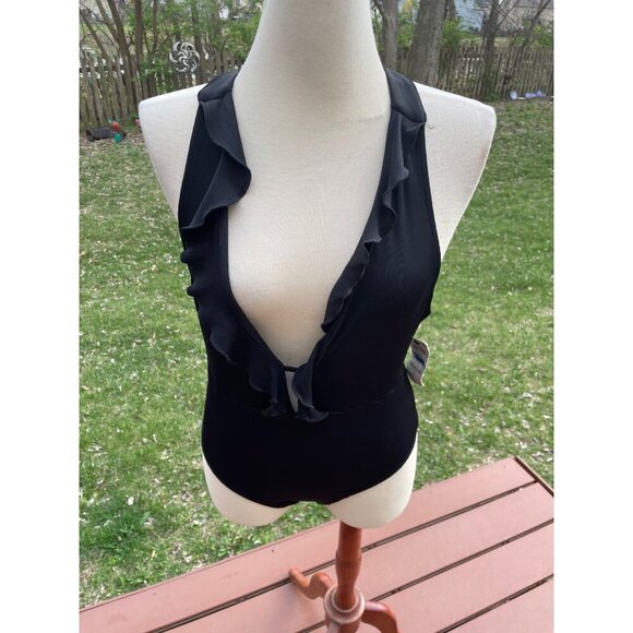 Black Ruffled Deep V-Neck Bodysuit With Ribbed Texture - Picture 2 of 10